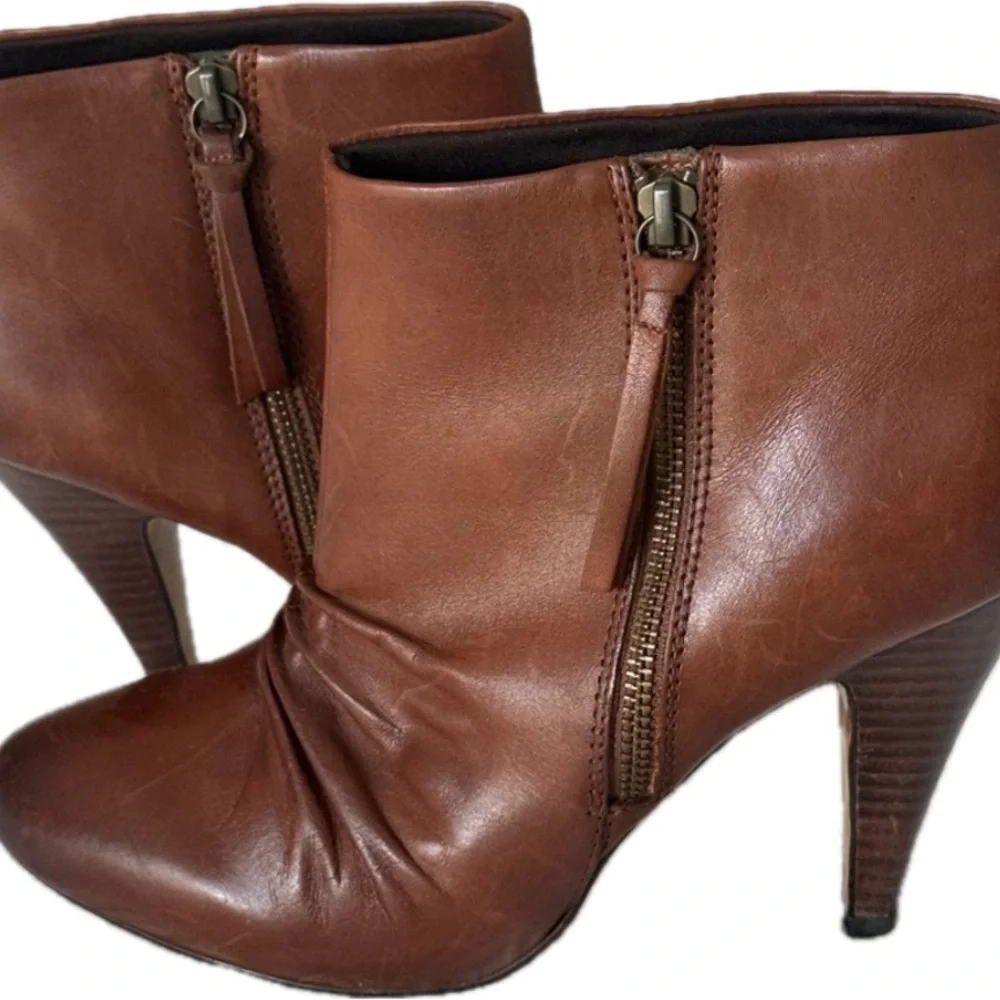 ALDO Cleophilia Brown Leather Ruched Ankle Bootie Boots size 8.5